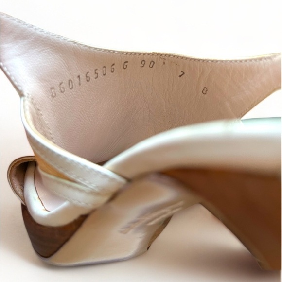 Salvatore Ferragamo Canvas & Leather Platform Sandals | Italy | Size 7 - Picture 10 of 14